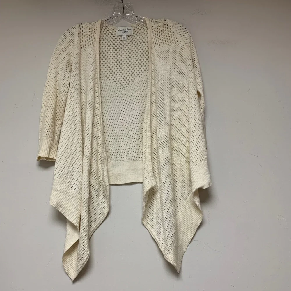 American Eagle Cardigan Women Small Cream Excellent Pointelle Sharkbite 12637